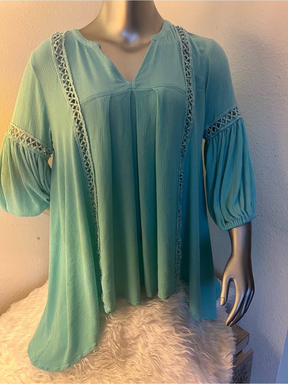Ariat Vivi Tunic size M boho crochet top